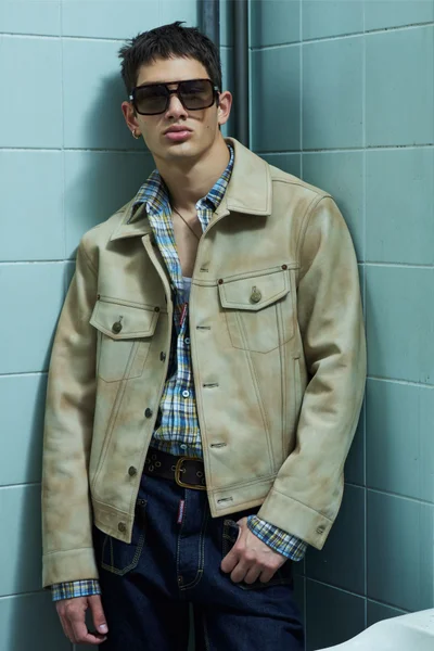 Look 7